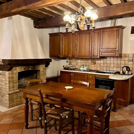 Apartment Le Querciole In Val D'orcia