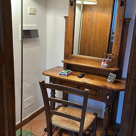 Le Querciole In Val D'orcia Apartment *